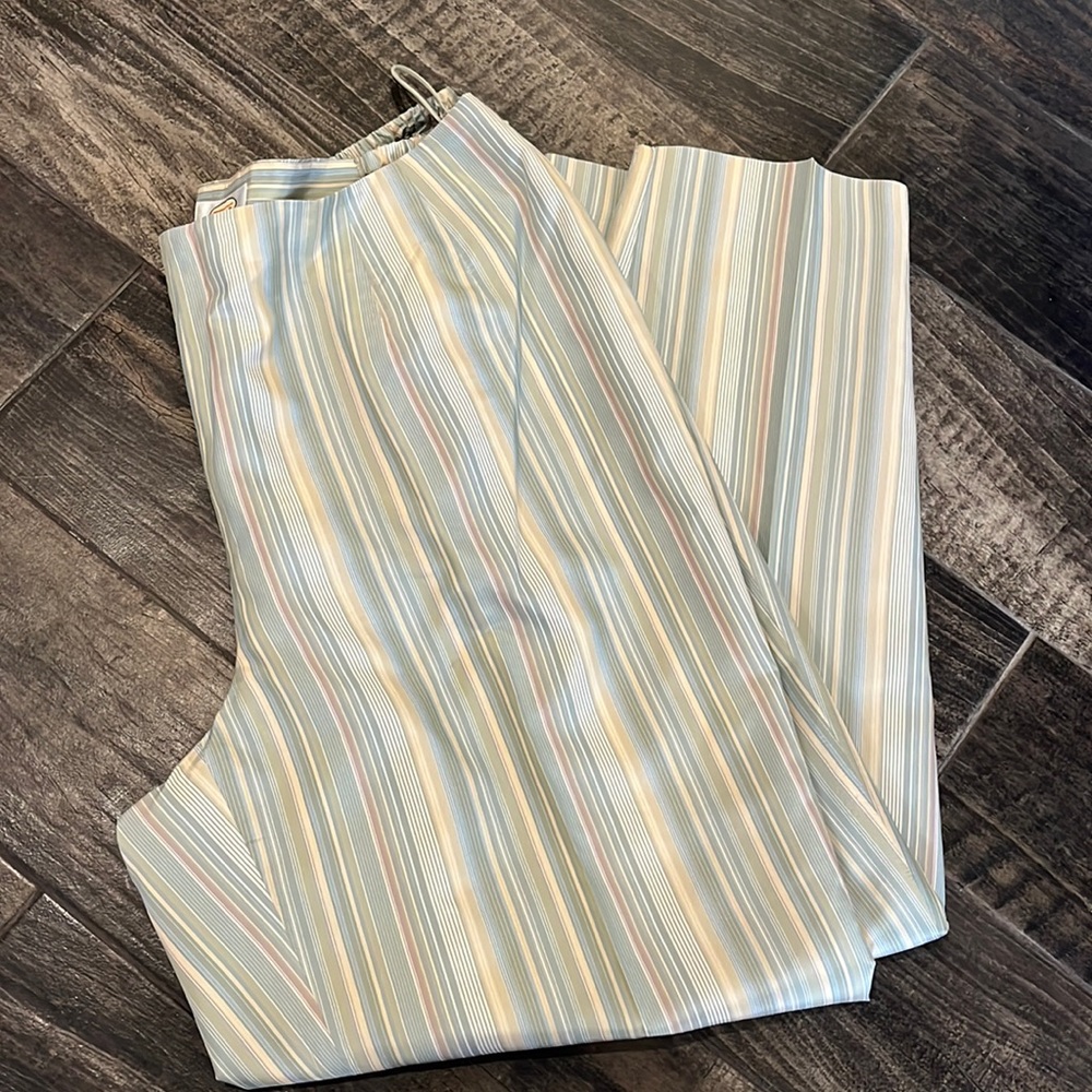 Woman’s Talbots (16W) Pea Green Silk Pants